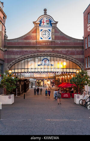 Windsor Royal Shopping Center, High Street, Windsor, Berkshire, GB, VEREINIGTES KÖNIGREICH Stockfoto