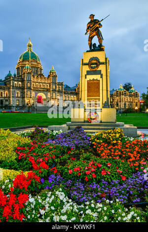 Landtag in der Dämmerung der Zeit in Victoria, British Columbia, Kanada Stockfoto