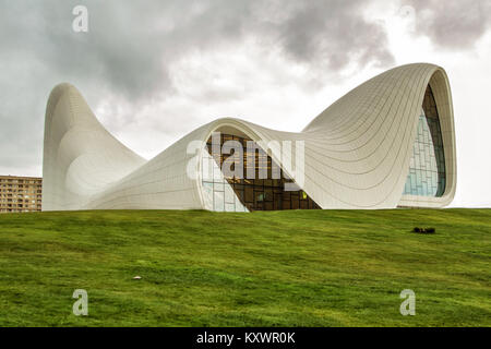 Baku, Aserbaidschan, Baku Center Museum in Baku. Kosmische Architektur von Zaha Hadid Architekten. Modernes Kulturzentrum, ein neues Symbol von Baku wurde Stockfoto