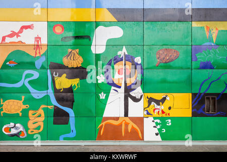 CHANDIGARH, INDIEN - November 04, 2015: Malerei auf die Montagehalle in der Capitol Complex von Chandigarh, Indien. Stockfoto