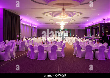 Hochzeit Tabellen und in einem Zimmer in einem Hotel, Irland. Stockfoto