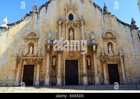 Die Kirche von San Juan Bautista in Alcalå de Xivert Spanien Stockfoto