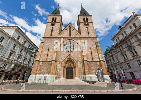 Katholische Kathedrale, bekannt auch als Sacred Heart Cathedral, in Sarajevo, Bosnien und Herzegowina. Stockfoto
