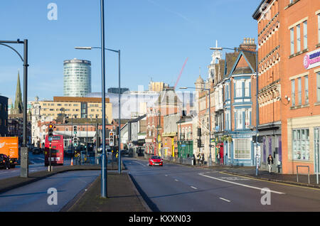 Blick auf das Stadtzentrum von Birmingham und das Einkaufszentrum Bullring von der High Street Deritend Stockfoto