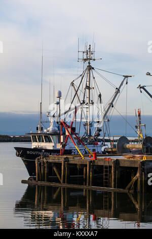 Kommerzielle Fischereifahrzeug gebunden an die Regierung Dock in Steveston Stockfoto