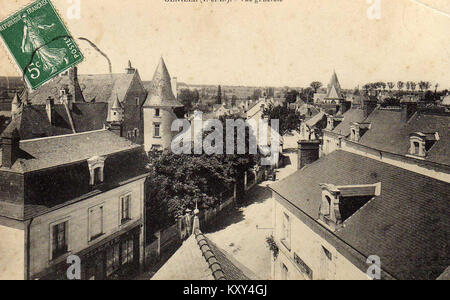 Allgemeine Sicht auf Genillé, eine Gemeinde in Indre-et-Loire, Frankreich. Das Bild zeigt die gesamte Landschaft, Architektur und die umliegende Landschaft der Stadt. Stockfoto