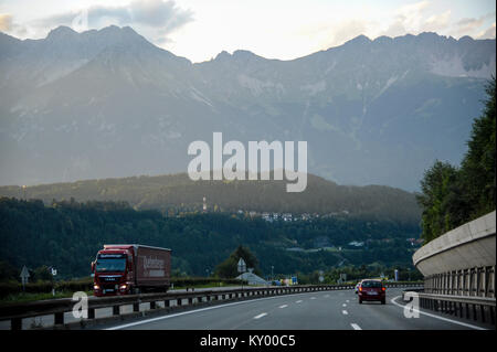 A13 Brennerautobahn in Tirol, Österreich. 8. August 2016 © wojciech Strozyk/Alamy Stock Foto Stockfoto