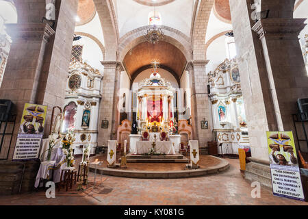 POTOSI, BOLIVIEN - 21. MAI 2015: San Lorenzo Kirche (Iglesia de San Lorenzo) Innenraum, in Potosi, Bolivien entfernt. Stockfoto