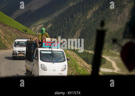 Jammu und Kaschmir, Indien. Auf der Autobahn Srinagar-Leh Stockfoto