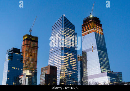 10 Hudson Yards, Mitte und anderen Hudson Yards Entwicklung in New York am Donnerstag, 28. Dezember 2017. (© Richard B. Levine) Stockfoto