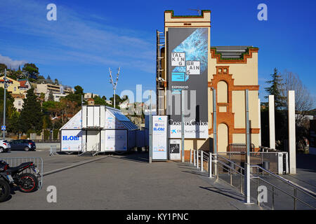 Blick auf den Cosmo Caixa, ein Science Museum in Barcelona, Katalonien, Spanien. Stockfoto