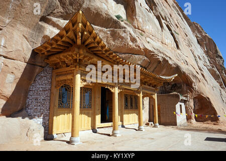 ZHANGYE, CHINA - ca. Mai 2017 Mati Si-Tempel in den Felsen Höhlen Stockfoto