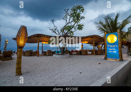 Schönen Strand von Gili Trawangan, oder einfach Gili T, ist die grösste der drei Gili Inseln Lombok. Die Insel ist eine der Diving Paradise. Stockfoto