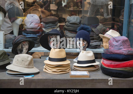 Flechet Hut Shop; Passage Sarget Shopping, Galerie, Bordeaux, Frankreich Stockfoto