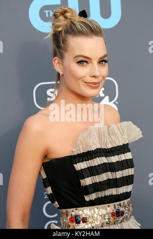 Margot Robbie besucht die 23. jährliche Critics' Choice Awards auf der Barker Hangar am 11. Januar in Santa Monica, Kalifornien 2018. Stockfoto