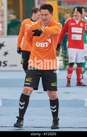 Arosa, Schweiz. 12 Jan, 2018. Michael Mols während des 8. inoffizielle Eis Schnee Fussball-WM 2018 in Arosa. Credit: Rolf Simeon/Verkünden/Alamy leben Nachrichten Stockfoto