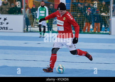 Arosa, Schweiz. 12 Jan, 2018. Stéphane Chapuisat im 8 inoffizielle Eis Schnee Fussball-WM 2018 in Arosa. Credit: Rolf Simeon/Verkünden/Alamy leben Nachrichten Stockfoto