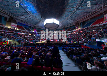 Vitoria, Spanien. 12 Jan, 2018. Fernando Buesa Arena während der Turkish Airlines EuroLeague Übereinstimmung zwischen Vitoria Gazteiz Baskonia und Olympiakos Piräus Piräus an Fernando Buesa Arena, in Vitoria, Nordspanien, Freitag, Januar. 12., 2018. Credit: Gtres Información más Comuniación auf Linie, S.L./Alamy leben Nachrichten Stockfoto