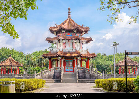 Traditionelles Gebäude in einem Park in Taipei, Taiwan Stockfoto