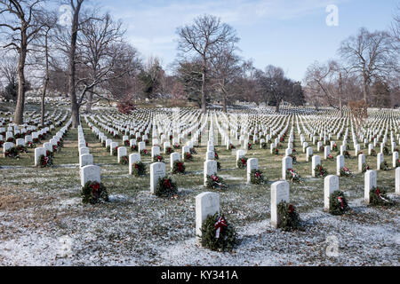 Ein Blick auf den Grabsteinen in den nationalen Friedhof von Arlington in Virginia, USA Stockfoto