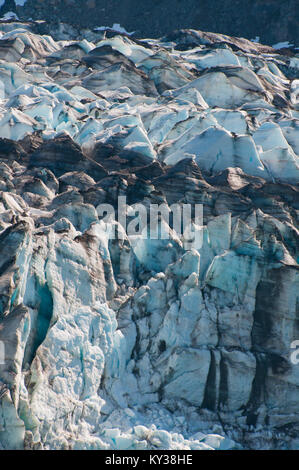 Makroaufnahme der Schleifspuren und glazialen Textur in Lamplugh Gletscher. Stockfoto