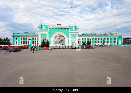 Nowosibirsk, Russland - Juli 04, 2016: Novosibirsk Trans-Siberian railway station in Russland. Nowosibirsk ist die dritte bevölkerungsreichste Stadt in Russland. Stockfoto