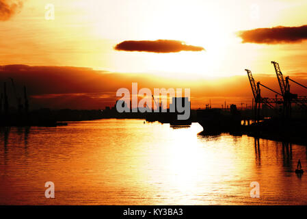 Belfast heabour bei Sonnenuntergang Stockfoto