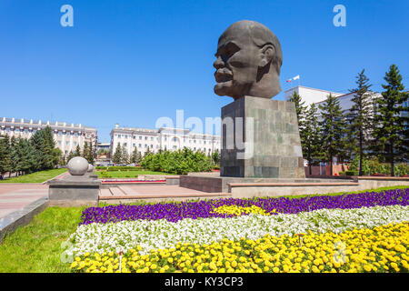 ULAN-UDE, Russland - 15. JULI 2016: Der größte Kopf Denkmal der sowjetische Staatschef Wladimir Lenin, der je gebaut wurde in Ulan-Ude entfernt. Ulan-Ude ist die Hauptstadt ci Stockfoto