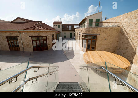 Neu Kunst- und Handwerkerzentrum in Paphos Altstadt renoviert, der Bereich wurde renoviert die Pafos Europäische Stadt der Kultur 2017 Jahr zu feiern. Stockfoto