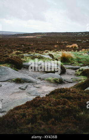 Landschaften von einem Spaziergang von Hathersage zu Stanage Edge im Peak District, Derbyshire. Stockfoto