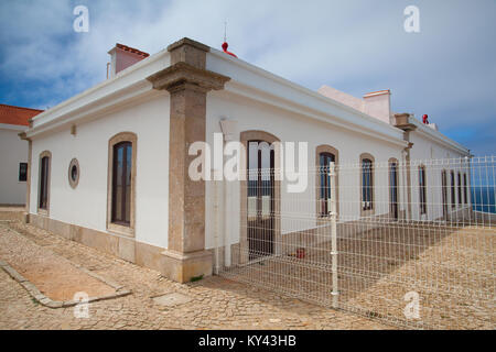 Sintra, Portugal, 5. Juli 2014: Leuchtturm von Cabo de Sao Vicente, Sagres, Algarve, Portugal. Cabo da Roca Leuchtturm war der erste Zweck gebaut ligh Stockfoto