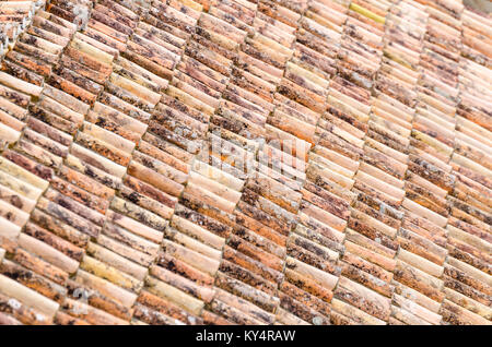 Alte italienische terracotta Dachziegel Stockfoto