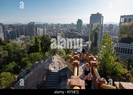 Blick auf die Stadt von Cerro Santa Lucia, Santiago, Chile. Stockfoto