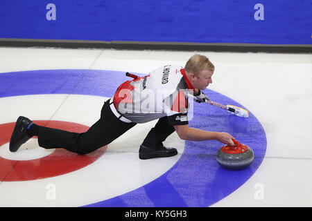 London, Ontario, Kanada, Jan 12 2018 Western Fair Sports Complex Glenn Howard von Team Kanada fegte die drei - das Spiel Serie von Amerika Herausforderung gegen Brasilianer Marcelo Mello heute an die 2018 Continental C mit 6-3 gewinnen. Kanada verdient jetzt einen Punkt in der 2018 Weltweit Männer-WM im kommenden Frühjahr in Las Vegas. Lukas Durda/Alamy leben Nachrichten Stockfoto