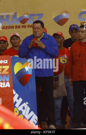 Valencia, Carabobo, Venezuela. 5. Aug 2012. August 05, 2012. Hugo Chavez, Präsident von Venezuela, macht eine politische mit Blick auf die Wiederwahl des Präsidenten. In Valencia, Carabobo Zustand. Foto: Juan Carlos Hernandez Credit: Juan Carlos Hernandez/ZUMA Draht/Alamy leben Nachrichten Stockfoto