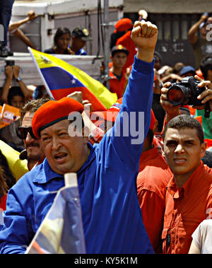 Valencia, Carabobo, Venezuela. 5. Aug 2012. August 05, 2012. Hugo Chavez, Präsident von Venezuela, macht eine politische mit Blick auf die Wiederwahl des Präsidenten. In Valencia, Carabobo Zustand. Foto: Juan Carlos Hernandez Credit: Juan Carlos Hernandez/ZUMA Draht/Alamy leben Nachrichten Stockfoto