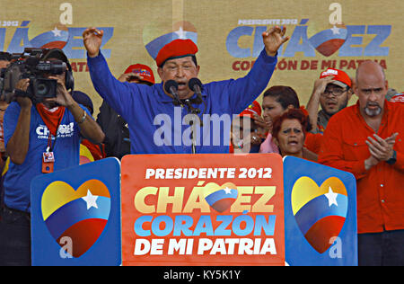 Valencia, Carabobo, Venezuela. 5. Aug 2012. August 05, 2012. Hugo Chavez, Präsident von Venezuela, macht eine politische mit Blick auf die Wiederwahl des Präsidenten. In Valencia, Carabobo Zustand. Foto: Juan Carlos Hernandez Credit: Juan Carlos Hernandez/ZUMA Draht/Alamy leben Nachrichten Stockfoto