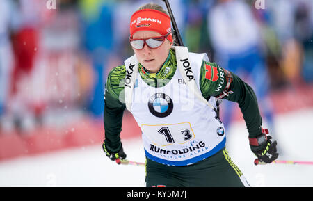 Ruhpolding, Deutschland. 13 Jan, 2018. Deutschlands Franziska Hildebrand in Aktion am Relais des Biathlon Weltcup Frauen (4 x 6 km) in Ruhpolding, Deutschland, 13. Januar 2018. Credit: Sven Hoppe/dpa/Alamy leben Nachrichten Stockfoto