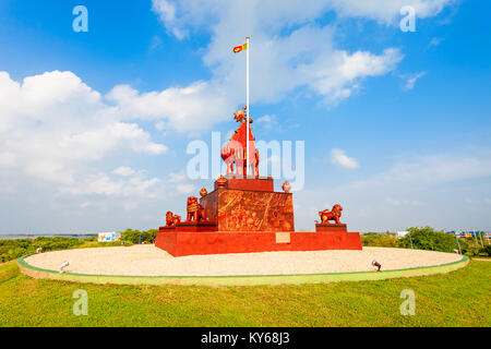 JAFFNA, SRI LANKA - 14. FEBRUAR 2017: Elephant Pass War Memorial ist eine spezielle Kriegshelden Denkmal zu Ehren der Gefallenen Bürgerkrieg Helden in der Nähe Ja errichtet. Stockfoto