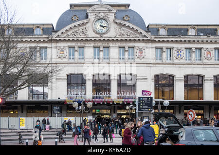 Außen, Außen, Passagiere, Zug, Bahn, Eisenbahn, Station, Central, Main, Matabiau, Toulouse, Frankreich, Abteilung, der, Haute-Garonne, Region, Royal, Stockfoto