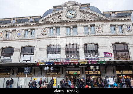Außen, Außen, Passagiere, Zug, Bahn, Eisenbahn, Station, Central, Main, Matabiau, Toulouse, Frankreich, Abteilung, der, Haute-Garonne, Region, Royal, Stockfoto