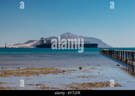 Cargo Schiff im Roten Meer Stockfoto