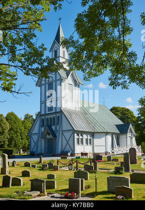 Weiß lackiert achteckige Kirche aus Holz, in den späten 1800er Jahren, Ljustero, Stockholm, Schweden, Skandinavien gebaut. Stockfoto