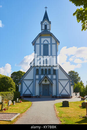 Weiß lackiert achteckige Kirche aus Holz, in den späten 1800er Jahren, Ljustero, Stockholm, Schweden, Skandinavien gebaut. Stockfoto