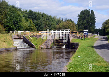 Barrowford Schlösser an der Leeds & Liverpool Canal in Pendle, Lancashire, England, Großbritannien. Stockfoto