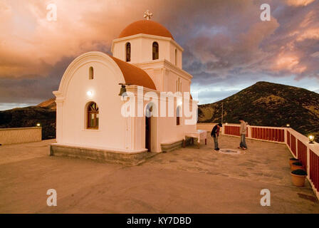 Griechenland, Ägäische Inseln, Insel Karpathos, Kirche Agios Panteleimonas, in der Nähe von Olympos, am Morgen des Tages des Heiligen Stockfoto