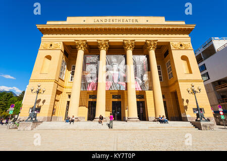 INNSBRUCK, Österreich - 21. MAI 2017: Tiroler Landestheater Innsbruck oder Tiroler Landestheater ist das Staatstheater in Innsbruck, Österreich. Landestheater Stockfoto