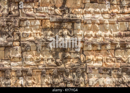 Schnitzereien in Angkor Wat Stockfoto