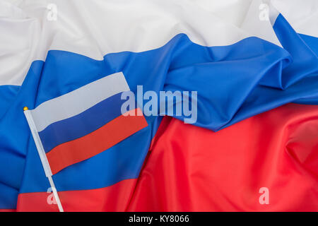 Großen gekräuselten Russische Föderation Flagge. Stockfoto