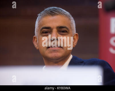 Bürgermeister von London, Sadiq Khan, Adressen der Fabian Society Conference in London Stockfoto